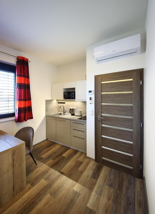 Apartmany Aswa Břeclav Esterno foto