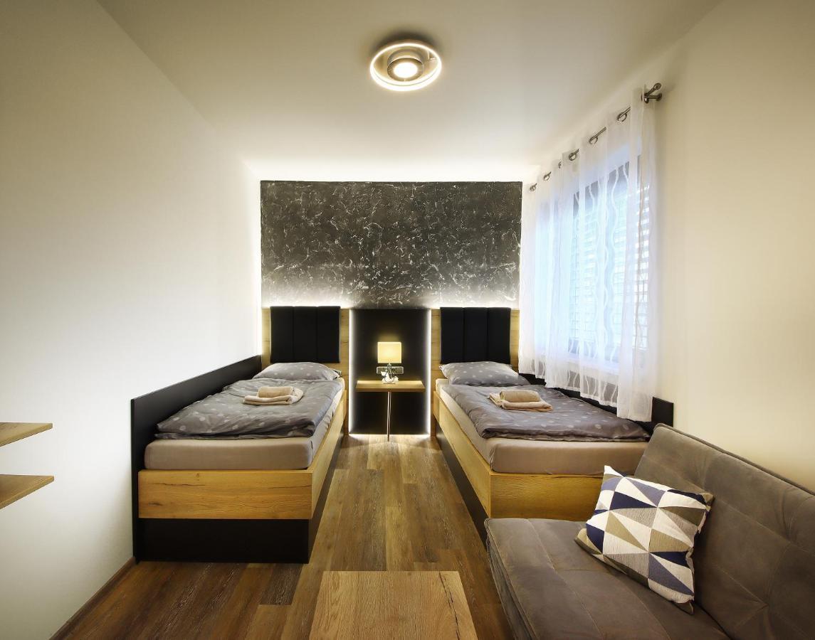 Apartmany Aswa Břeclav Esterno foto